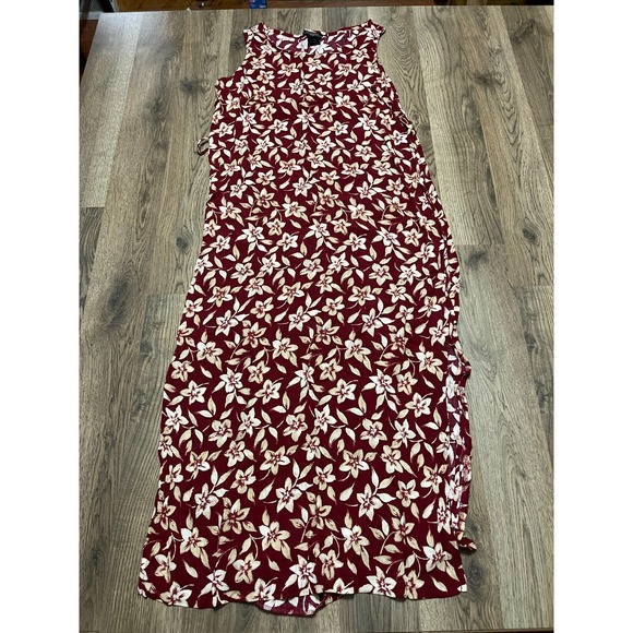 T & Company Dresses & Skirts - T & Company Dress, Women's Size Small, Red White, Floral, Sleeveless, Maxi